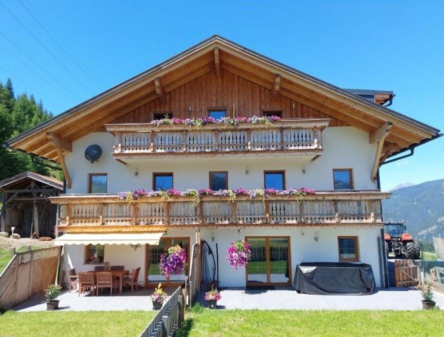 Ferienwohnungen Jenewein Gries am Brenner Exterior photo